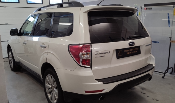 Subaru Forester ptrzyciemnienie 80%